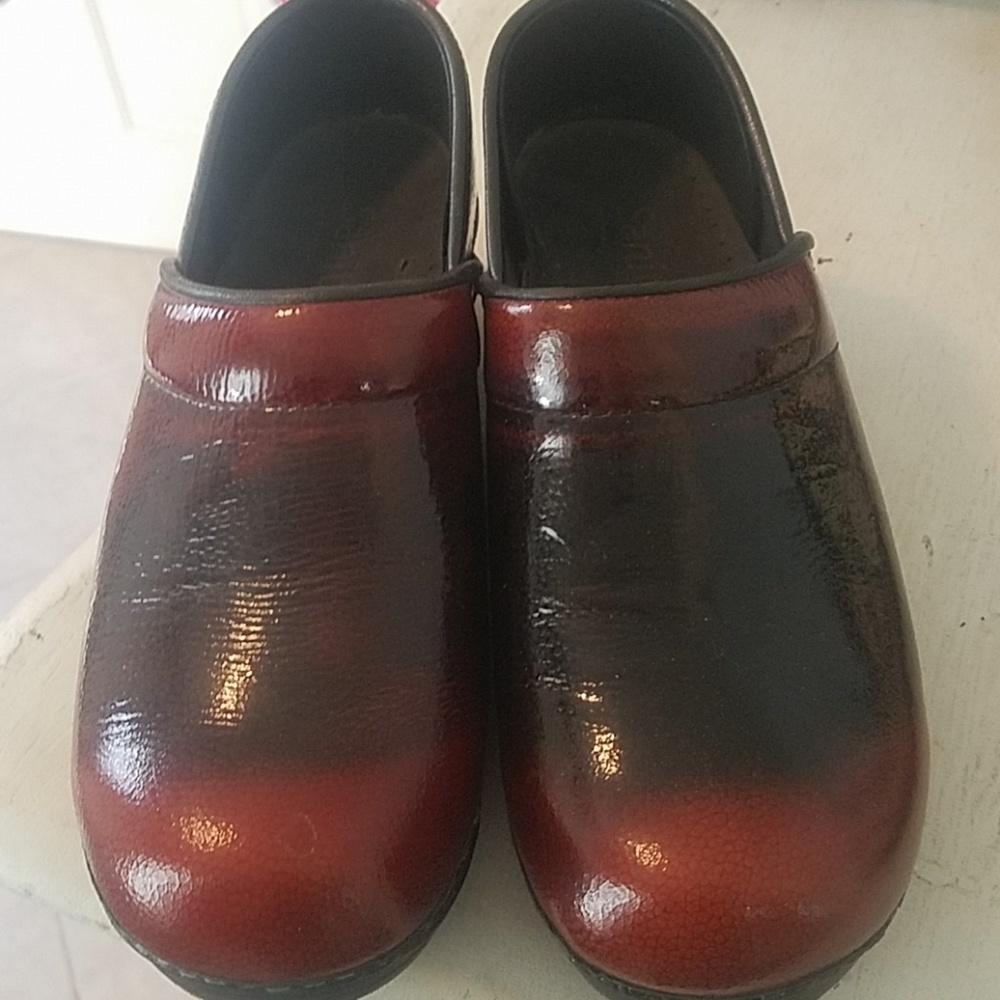 Clogs